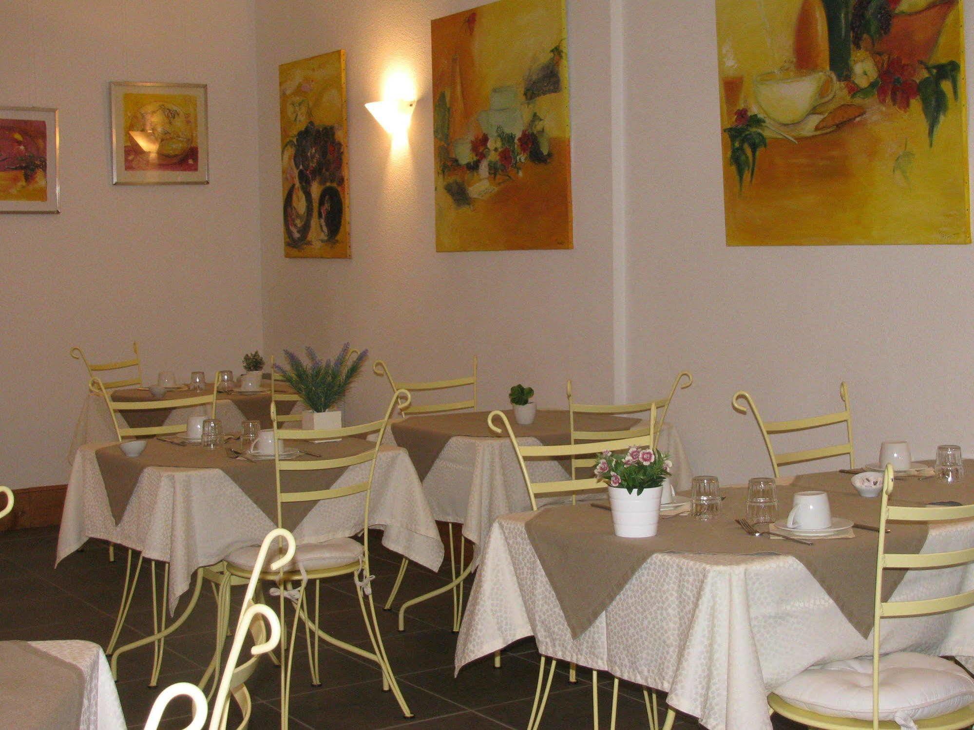 L'oree Des Vignes Hotel